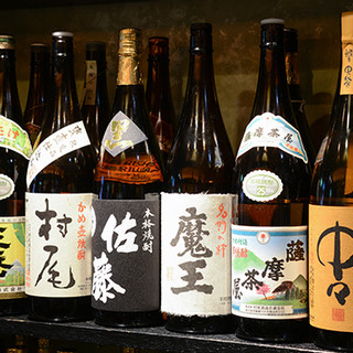 プレミア焼酎や全国の日本酒など、お好みの一杯をご堪能あれ♪