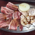 鈴見焼肉 - 豚バラ、シロ