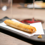 USHIGORO S. - 牛ヒレと筍の春巻き、福井県産の地芥子