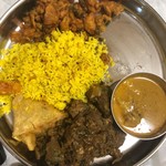 カレーリーブス カフェ＆レストラン - 