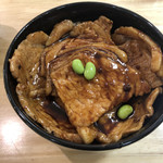 カウベルハウス - かみこみ豚丼