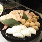 Sukiyaki Shabushabu Dokoro Akitei - 