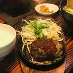 武州うどんあかねandみどりダイニング - 麻婆ハンバーグセット！隠れた人気です！