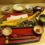 天ぷら やす田 - でかいです