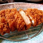 とんかつ一番 かつわか - 意外と厚みがあるお肉！