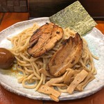 つけ麺 紫匠乃 - 紫つけ麺 全部入りの麺（大盛）（熱盛り）