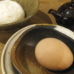 凱風快晴 - オイスカファームの朝採れ玉子の玉子かけごはんwith嶋村さんの完全無農薬コシヒカリ