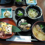 Yoshida Shinkan - 岩国寿司定食