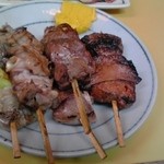 まこちゃん 本店 - 焼きとん５本盛り合わせ７００円