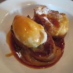 フレンチトースト　バニラアイスと塩バターキャラメルソース