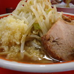 ラーメン二郎 上野毛店 - 横から