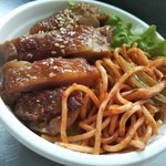 助さん・格さん - とり照り丼