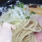 麺屋てい司゛ - 鶏白湯の麺（2019年5月23日バージョン）開店当初と全く別物