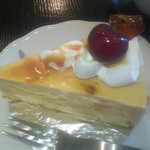 カフェ マリポーサ - キャラメルムース 450円