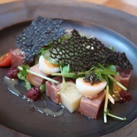 ザ タヴァン グリル＆ラウンジ - 