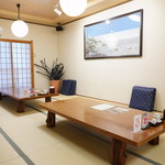 炭火焼うなぎ 東山物産 - 店内の様子