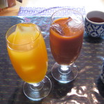 メークマイ - マンゴージュース、タイ紅茶　３２０円　