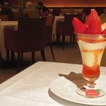 資生堂パーラー - 愛知県　愛西市産”ゆめのか“のストロベリーパフェ