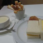 セントル ザ・ベーカリー - オムレツサンドイッチ