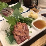 IZAKAYA50 - 炙りレバ刺し