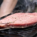 生ホルモン処 おさむちゃん。 - 此方もステーキで頂きます♪