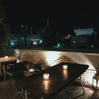 "夜景と星空を眺められる"オープンテラス