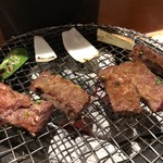 炭火焼肉 舞牛 - 