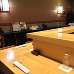 Ginza Sushi Kou Honten - 1階：カウンター10席