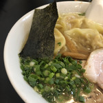 ラーメン茂木 - 青ネギ、海苔