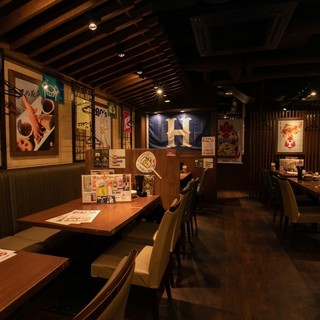 【4名様テーブル】ご友人や知人との飲み会、お食事の際におすすめ！
