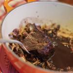 Bien - "紅酒燉牛肉（ブッフ・ブルギニオン、うしにくあかきえびかづらのさけにこみ）"