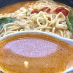極辛味噌専門店 麺屋つどい - トマト味噌スープ