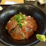 海鮮食堂三幸丸 - 漬けマグロ丼1000円