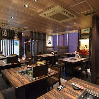 無煙ロースターを完備。