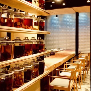 1階カウンター席