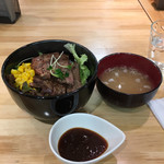 カウベルハウス - 