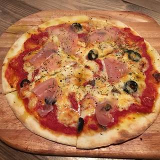 피자 원단은 츠카모토 "피자 레인보우, 레인보우"에서 구입!