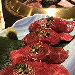 黒毛和牛焼肉 うしくろ - 