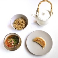 に つける餃子か焼売と山椒麺からの豆乳