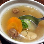 ベスゴ - 野菜を煮込んだローズマリー風味のスープ