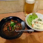 立ち呑み処 なかや - カレーもつ、ポテトサラダ