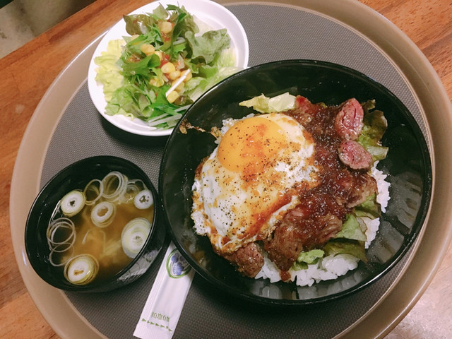 鉄ぱん屋IPPIN（テッパンヤ イッピン） - 青山（鉄板焼き）の写真