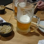 Izakaya Rakugaki - お通し(もやしナムル)400円と生ビール