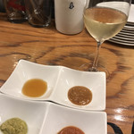 スタンドシャン食 Osaka北新地 Champagne & GYOZA BAR - 