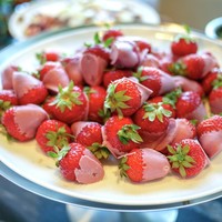 アトモス･イタリアンダイニング - チョコレートコーテイングのイチゴ