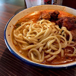 泡盛と沖縄地料理あかはち - ・麺はモチモチの太麺