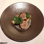 カーサ・デル・チーボ - ﾎﾟﾙﾁｰﾆ詰めﾎﾛﾎﾛ鳥とﾎﾜｲﾄｱｽﾊﾟﾗのﾑﾆｬｲﾔ