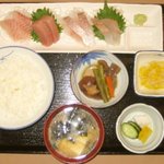 Taikai - 旬の魚の旨みを味わうには1番の刺身定食です