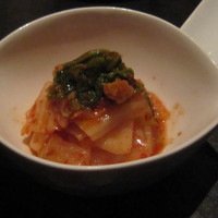 博多もつ鍋 やま中 赤坂店 - 白菜キムチ　525円