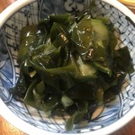 七番地 - お通し／ワカメきゅうり